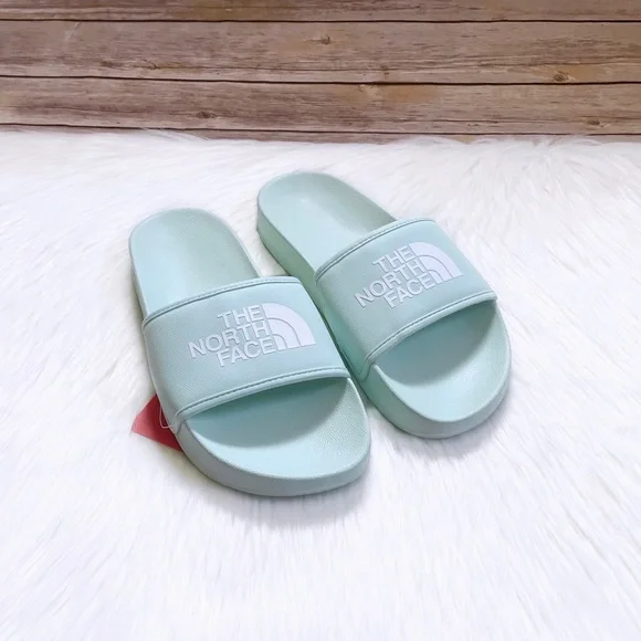 The North Face Women’s Basecamp Slide III - Picture 5 of 6